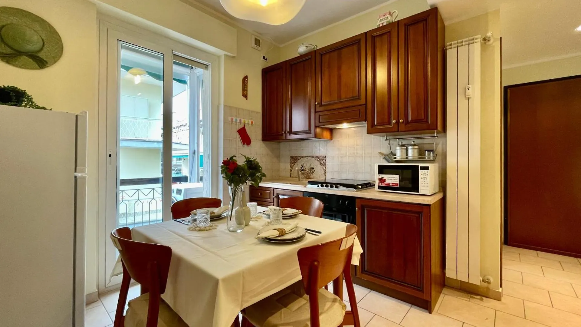 700M Dal Mare Bilocale Con A/C, Ampio Balcone E Wi-Fi Apartamento Loano